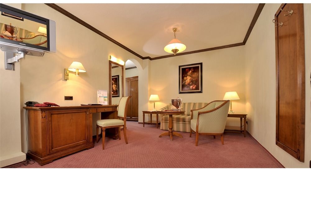 Lohmann'S Romantik Hotel Gravenberg ランゲンフェルト エクステリア 写真