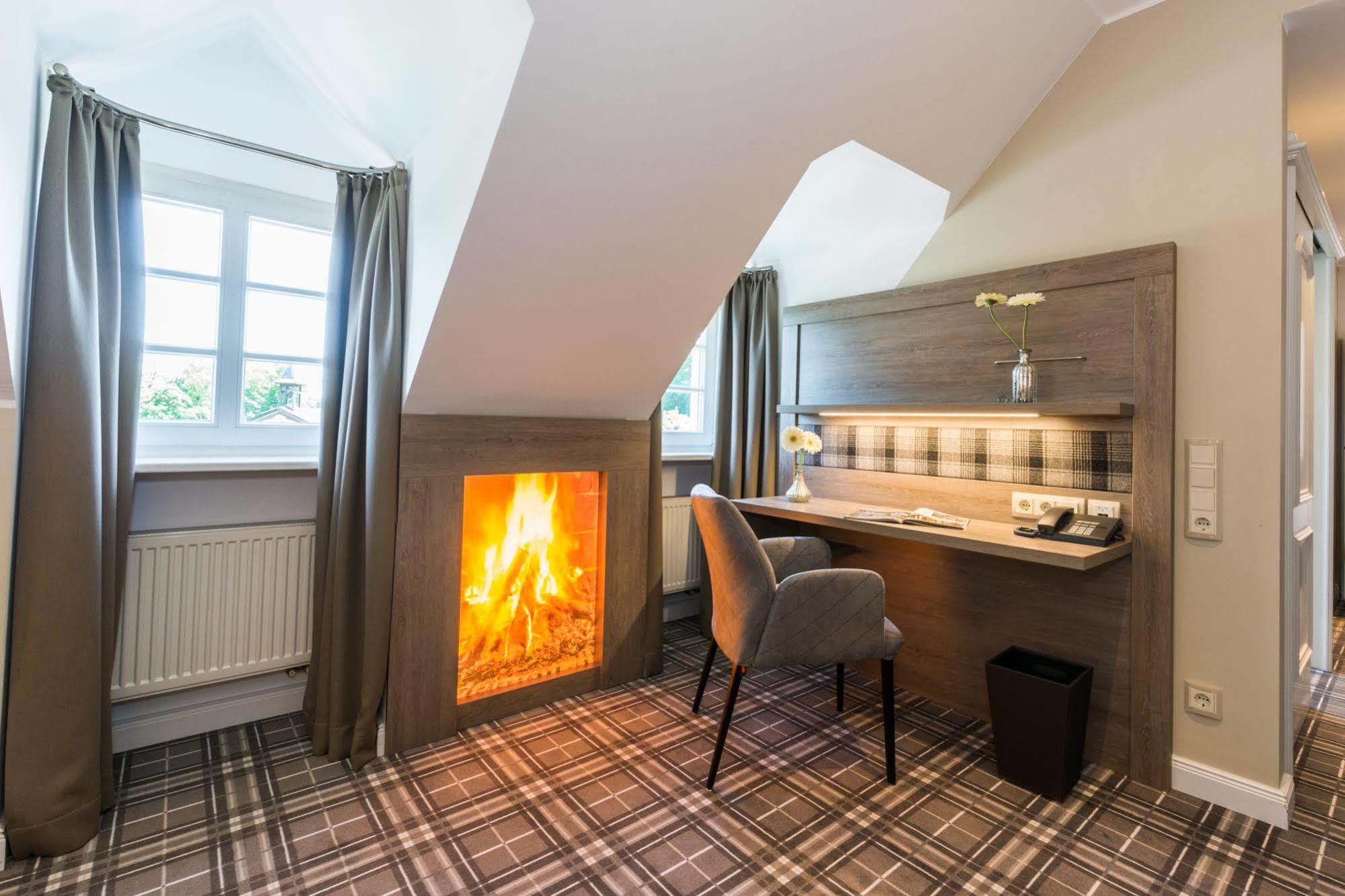 Lohmann'S Romantik Hotel Gravenberg ランゲンフェルト エクステリア 写真